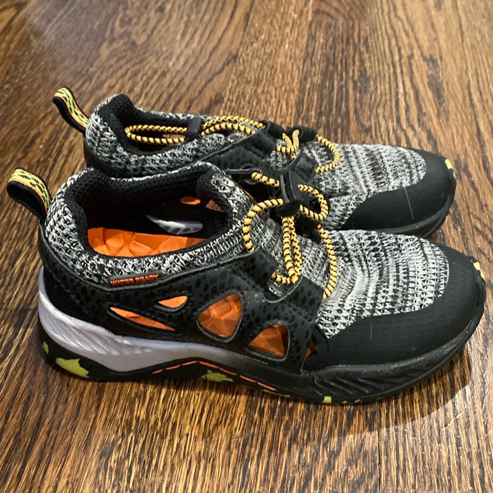 Jambu Kids' Girl's and Boy's Anthozoa Shoe